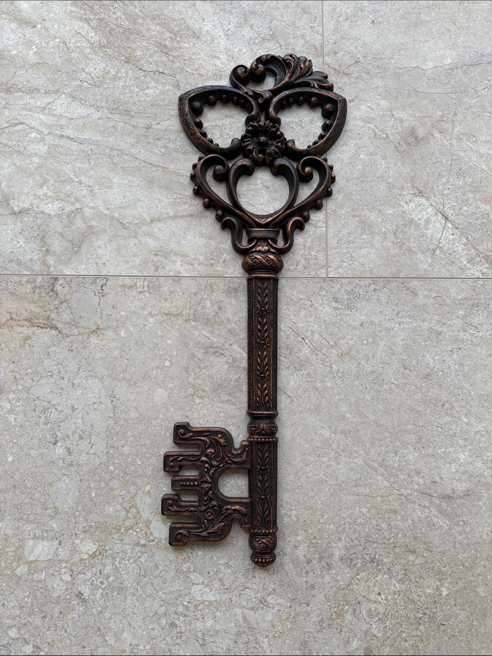 Vintage Dart Plastic Key Decor
